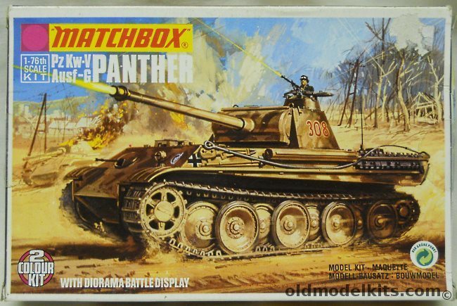 Matchbox 1/76 Panzerkampfwagen Panzer V Ausf.G Panther with Diorama Display Base, 40073 plastic model kit